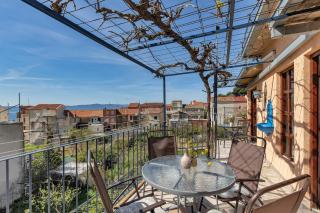 Authentic Hideaway by Riva with Free Parking - 9