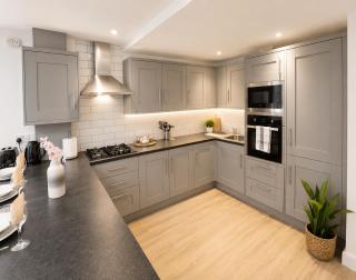 Boutique 2 Bed Bristol Abode - Parking - Garden - 7