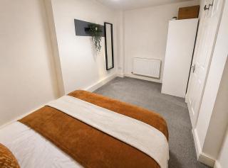 Boutique 2 Bed Bristol Abode - Parking - Garden - 4