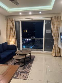 Luxury 1BR IN ELYSIUM OPP CENTAURS BALCONY VIEW NETFLIX FAST WIFI - 4