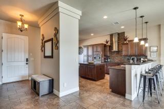 Pool & Hot Tub: Luxe Lake Havasu Home - 7