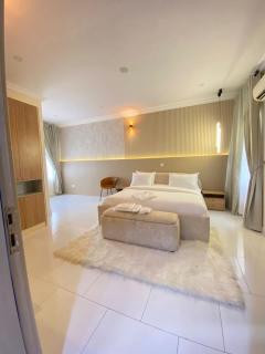 Furnished 3 bedroom terrace duplex - 0