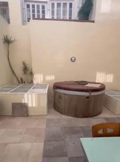 Azure Jacuzzi Maisonette - 5