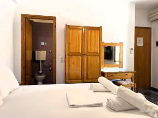 Lenitsa Central Parga Rooms - 5