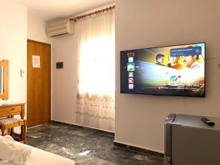 Lenitsa Central Parga Rooms - 1