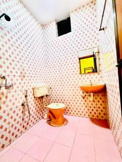 Elvins Place Guest House - 1