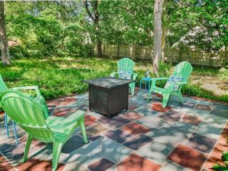 Walk to Beach Close to Town WiFi AC Units Ginger Plum Cottage - Harwich Port - 9