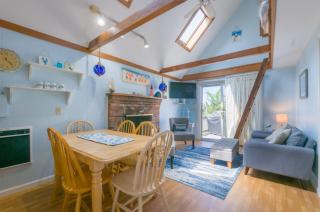 East Sandwich Escape—Deck, Beach Summer Fun - 0