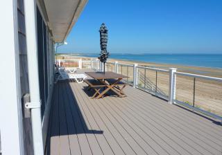 Oceanfront on Association Beach Unobstructed Views of Cape Cod Bay AC WIFI - 1