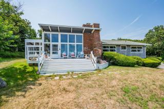 Oceanview Retreat w/ Private Beach Access - 9