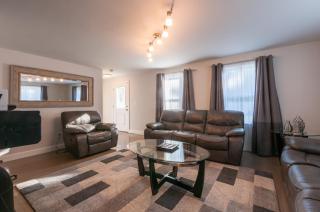 Mid-Cape Oasis – Fenced Yard Outdoor Fun - 2