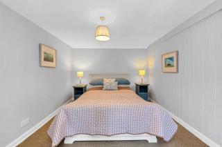 Sweet and cosy School Cottage - 3