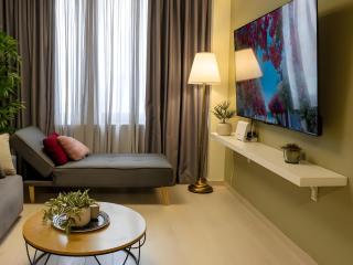 GimiSpaceThree - Valaoritou Architectural 1-BR Apartment - 8