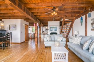 Modern Post Beam with Stunning Bay Views - 2