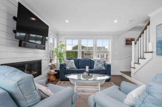 Chatham Coastal Retreat – Modern Dog-Friendly - 1