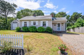 Sarah-N-Dipity: Cozy Cottage Near Ridgevale Beach - 6