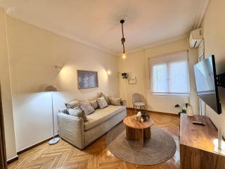 Athenian Apartment 1 - 6