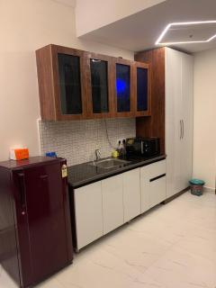 Luxury Couple Friendly Studio-Gaur City Noida - 5