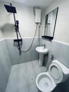 J&J Mactan Stays Netflix, Pool & Paid Parking - 7