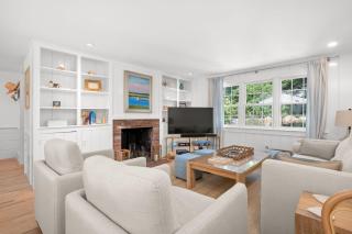 Saltaire: Coastal Getaway Near Hardings Beach - 0