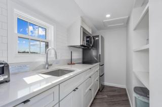 Serenity - Cozy Beachfront Charm Awaits - 1