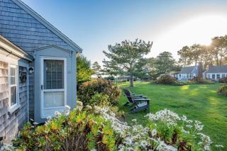 Wake Up to Waves at Williams Port Cottage - 9