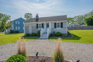 Beachside Bliss at Sunset Retreat - 8