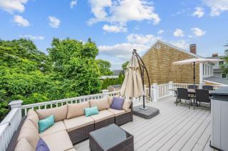 Charming Town Neck Home for Cape Relaxation - 9