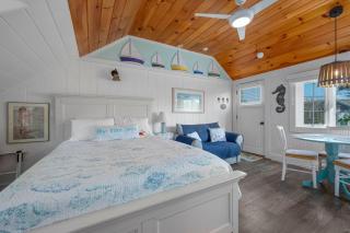 Catch a Cape Escape at By The Sea - 0