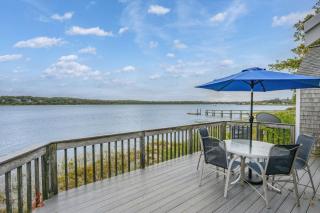 Peaceful Covefront Cottage Retreat in Eastham - 0