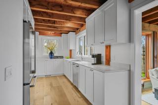 Serene Cape Cod Retreat with Lake Views Fire Pit - 8