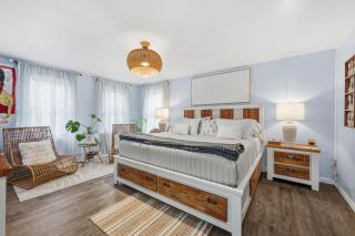 Pet Friendly 3-Level Family Retreat with Fire Pit - 9