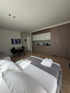 Central Apartment Blloku - 4