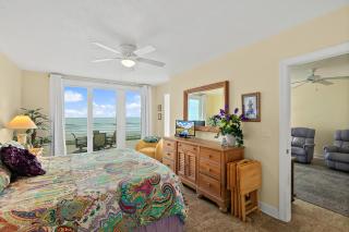 Oceanfront 2BR Condo Ponce Inlet Sleeps 6 - 9