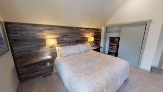 25 Eaglewood Condo - 4