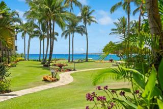 Beachfront Lae Nani 3BD Condo AC & Heated Pool - 1