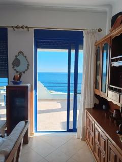 Blue Window Seaview Maisonette - 5
