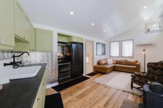 Cozy recreation home with full kitchen washer & dryer private lot and WIFI - 5