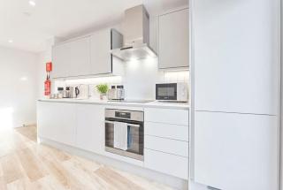 Lovely Central Birmingham 1 Bed Apartment - 9