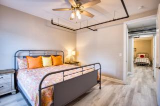 902 Howard Lofts - 8