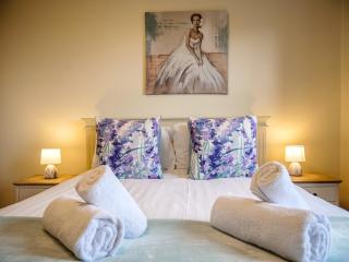 Central Dingle Stay - 9