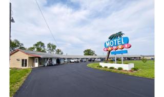 Capri Motel By OYO Elwood, Wathena - 0