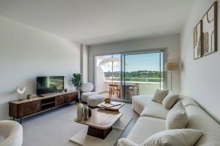 Stylish apt with sea view - pool and terrace - 4