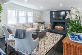 Stylish Hyannis Hideaway 5 min from Main St - 2