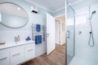 Arthurs Vineyard - Sleeps 10 - 7