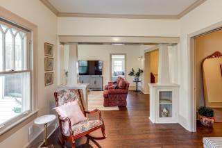 Steps to Oxford Square! Charming Family Escape - 5