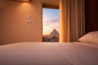 House Of Pyramids Hotel - 8