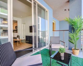 2BR 2BA Condo in Marina Del Rey - 5 Star Location - 15 min to LAX Airport - 6