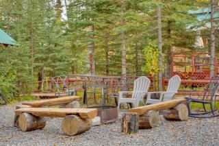 3-Cabin Base w/ Lake Access: Dogs Welcome! - 8
