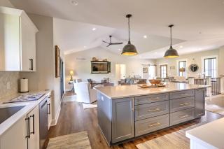 Brand New Modern Farmhouse - Gourmet Kitchen & Game Room - 2